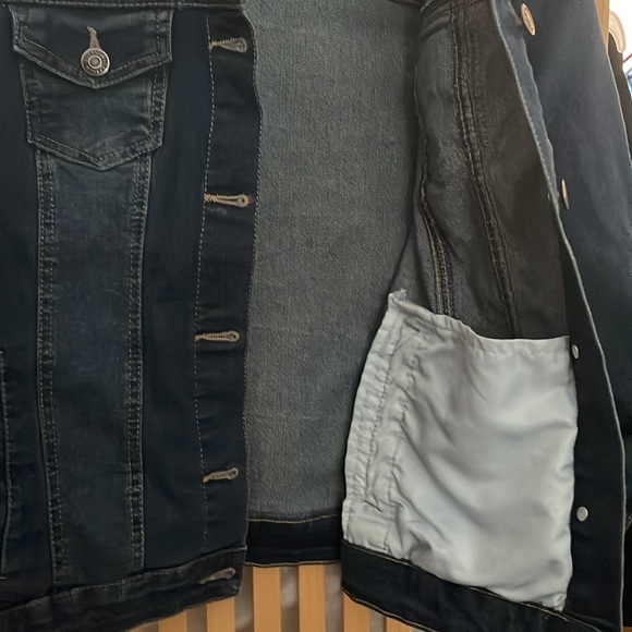 Jean jacket - Picture 6 of 9